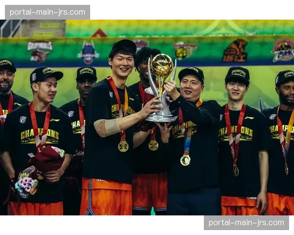 上海男篮114-94大胜山西，成功卫冕CBA俱乐部杯冠军