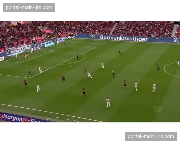 勒沃库森进攻爆发，六球大胜狼堡